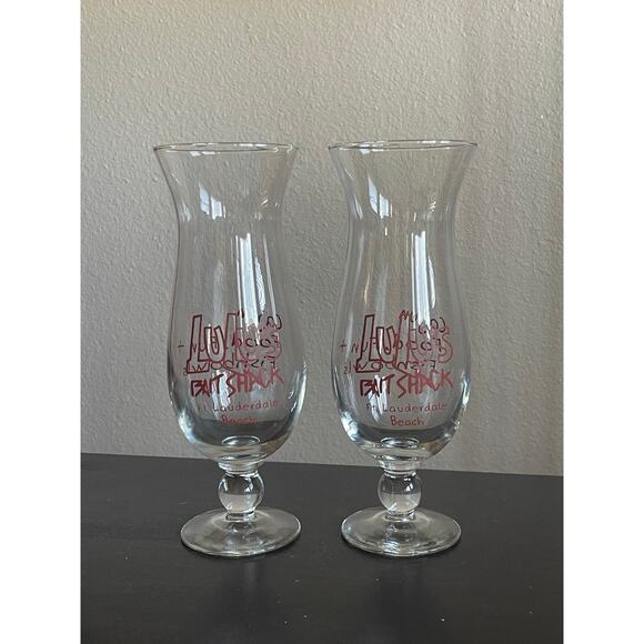 Set of 2 Vintage Lulu's Bait Daiquiri/Pina Colada Glasses - Picture 1 of 6